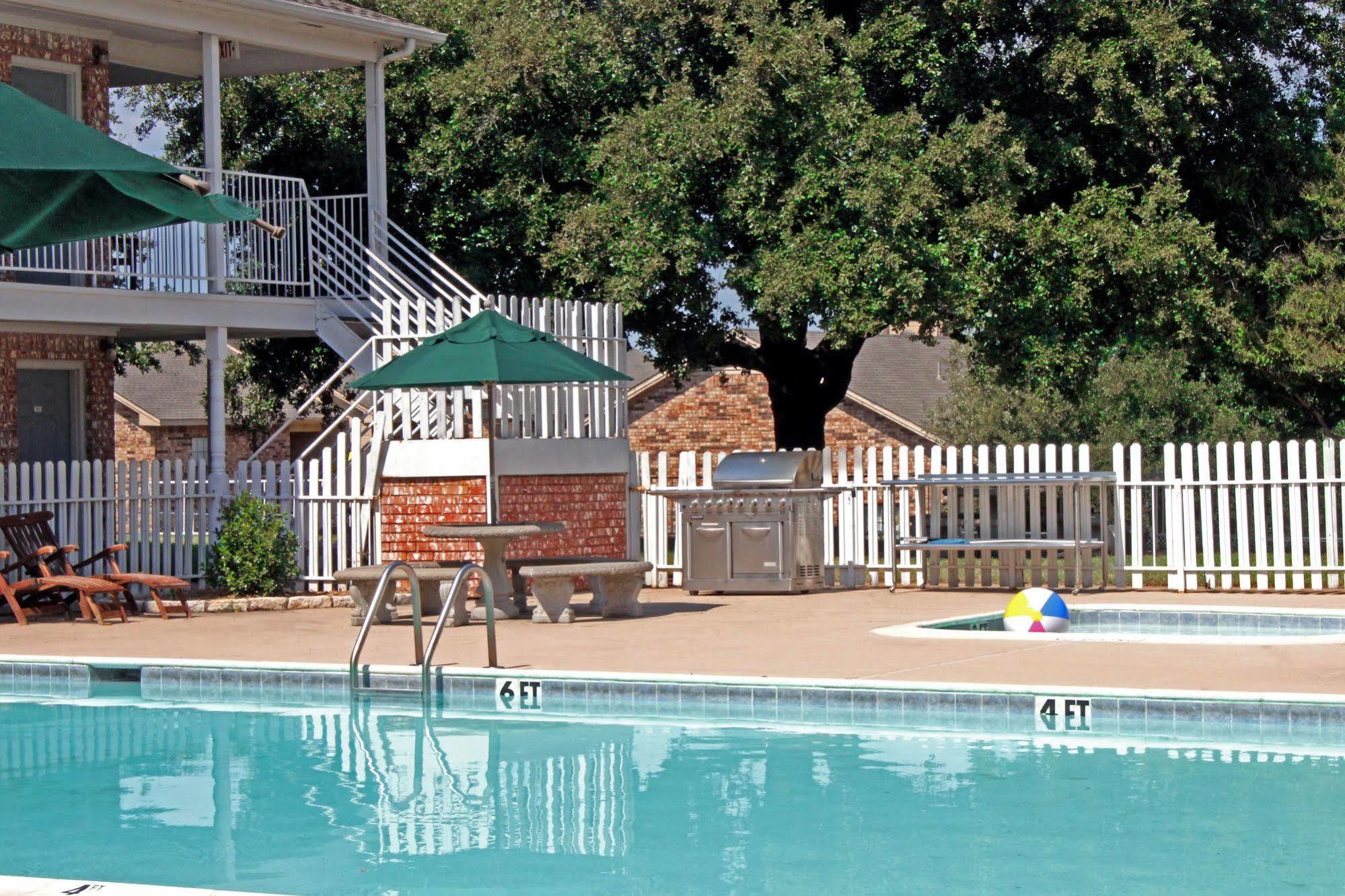 Lake View Inn Granbury Exterior foto